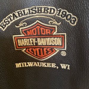 Harley Davidson men’s leather bomber jacket